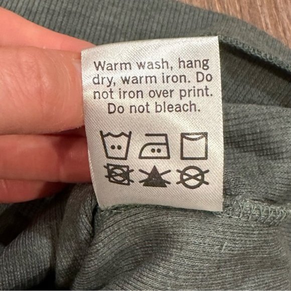 NWT tonle Sustainably Made Rib Crop Top - Picture 5 of 7